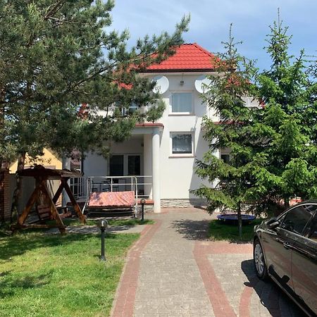 Комфортабельный Коттедж Bed and Breakfast Svitjaz Exteriör bild