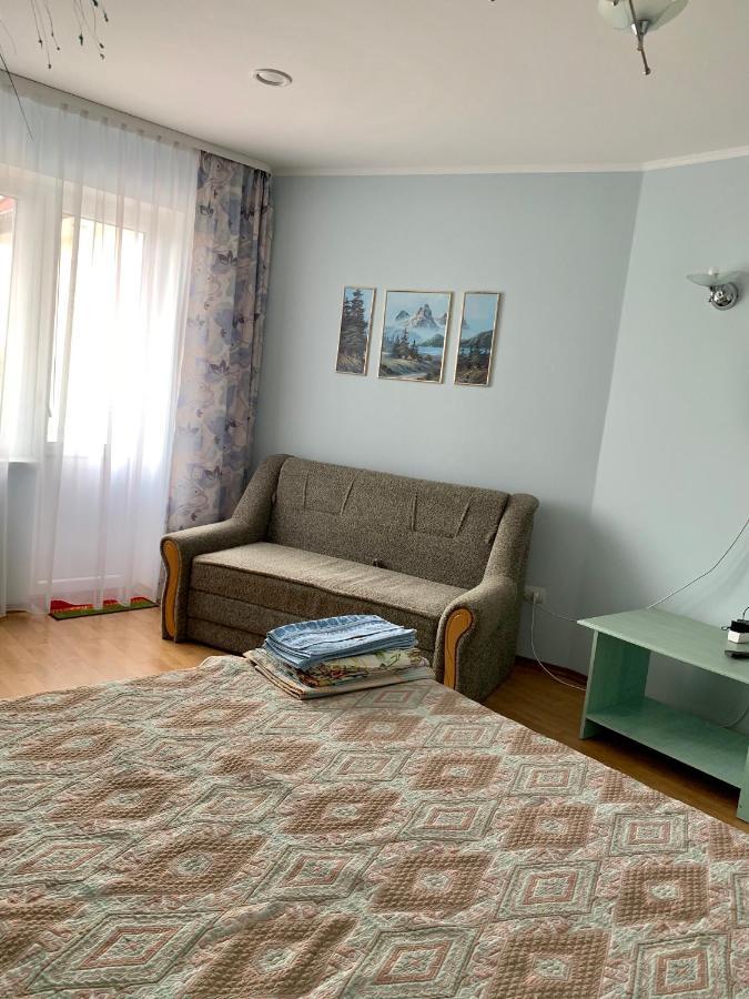 Комфортабельный Коттедж Bed and Breakfast Svitjaz Exteriör bild