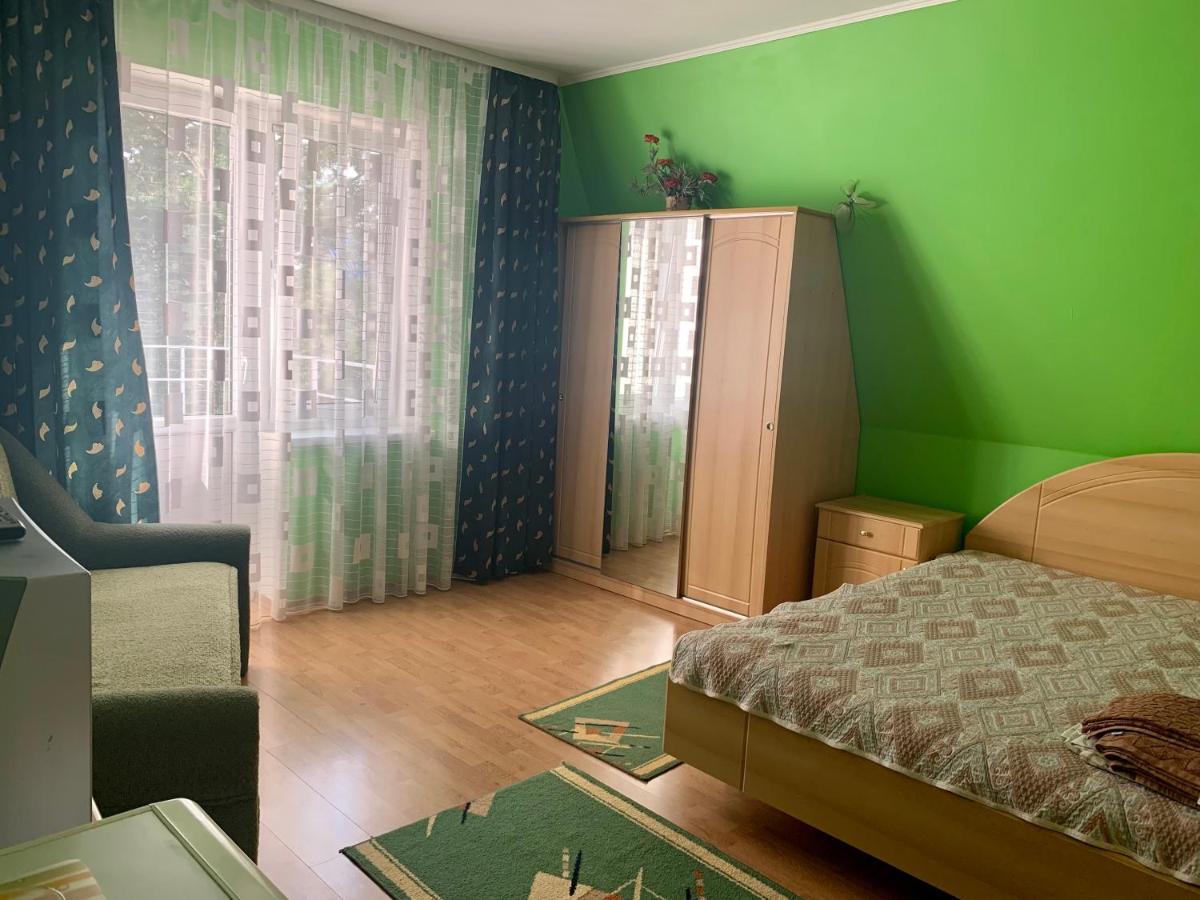 Комфортабельный Коттедж Bed and Breakfast Svitjaz Exteriör bild